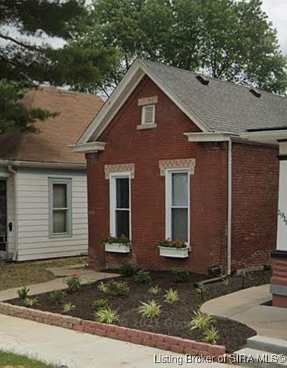 2nd image of 1920 E Elm Street