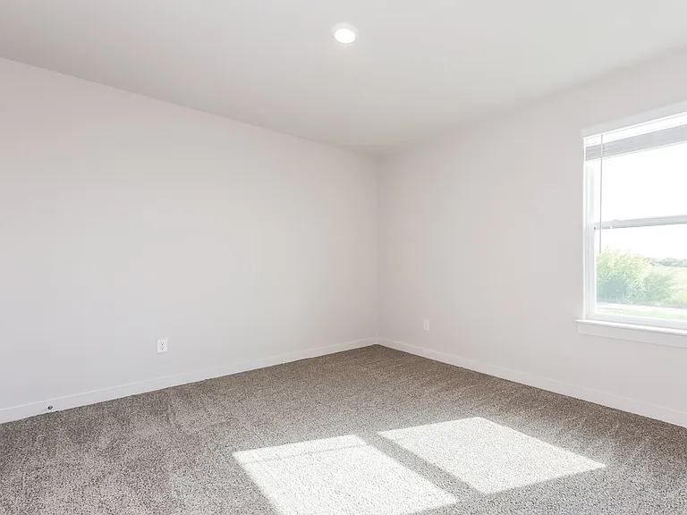 301 Patton Ln — Photo 13