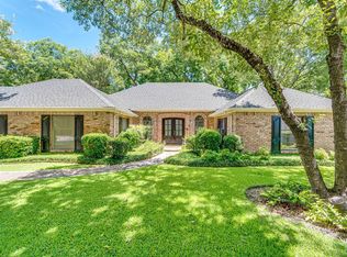 802 Green Tree Ct, Duncanville, TX 75137