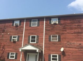 172 Perry Ave APT 1A, Worcester, MA 01610