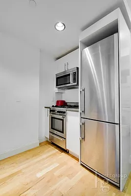 Rented by Hecht Group | media 24