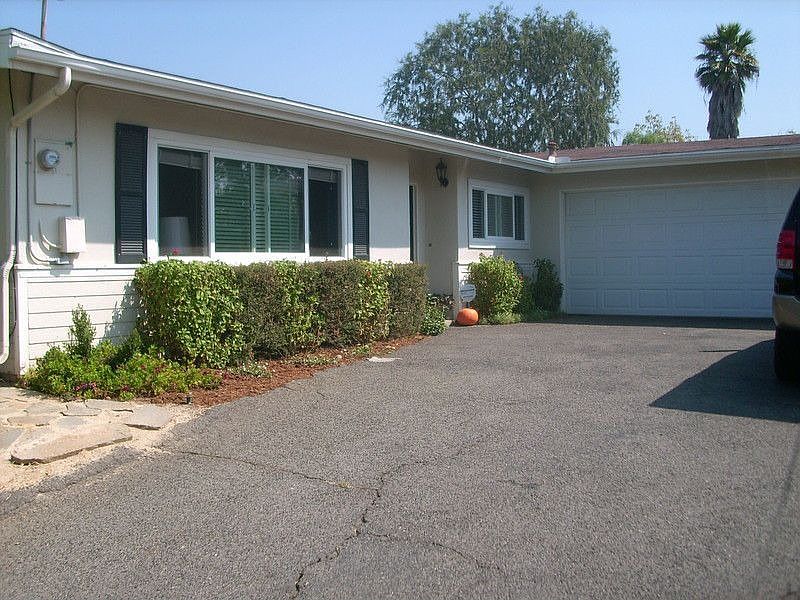 1st image of 1011 Santa Margarita Dr