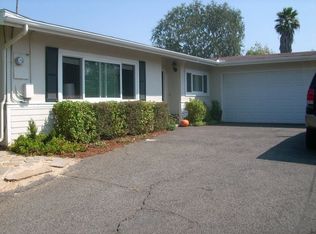 1011 Santa Margarita Dr, Fallbrook, CA 92028