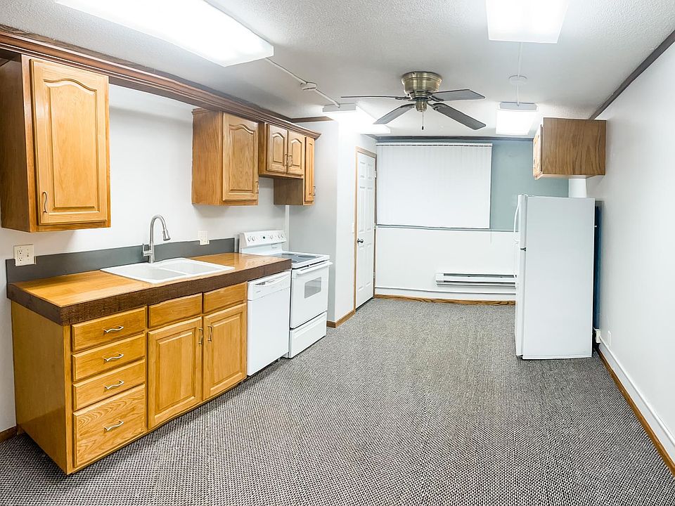 1st image of 1534 E St #36