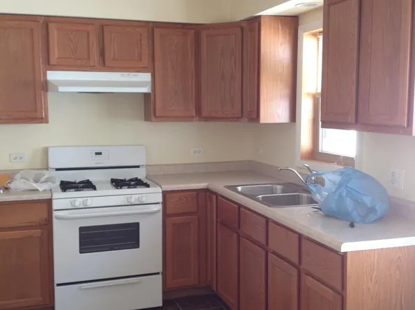 3850 W Argyle St APT 1S, Chicago, IL 60625