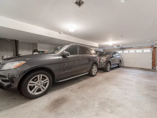 11 Washington Place image 17 of 19