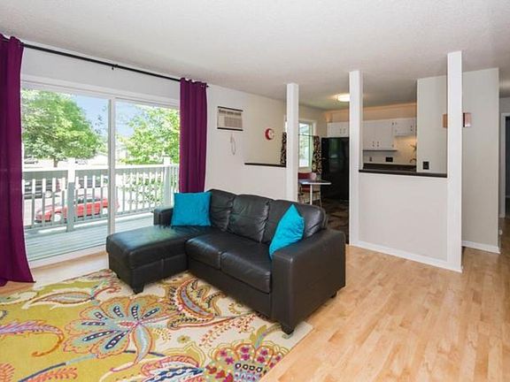 5th image of 2472 Cobble Hill Alcove