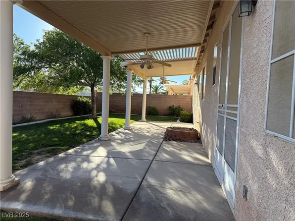 5885 Prospector Trl, Las Vegas, NV 89118