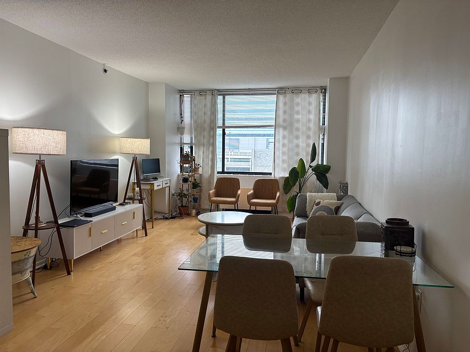 1st image of 45 River Dr S APT 1004