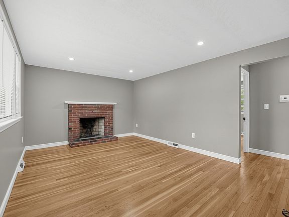 5th image of 119 Spallus Rd