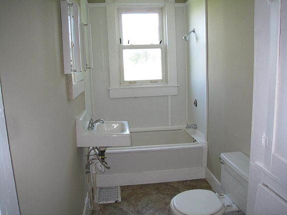 4th image of 649 N Euclid St