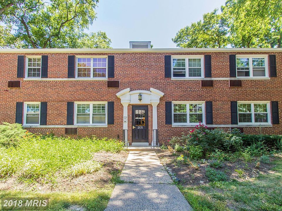 1st image of 205 N George Mason Dr #205-1