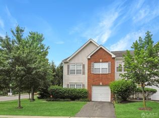 2 Windsong Cir UNIT 2, East Brunswick, NJ 08816