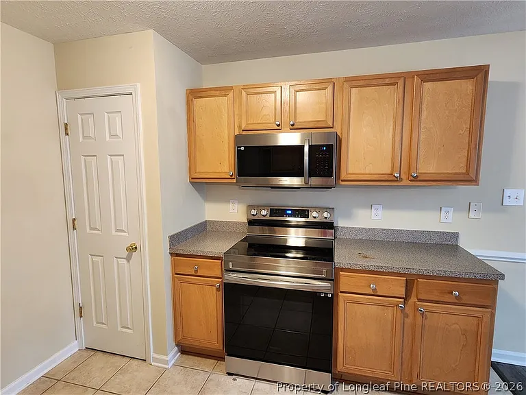 3347 Broomsgrove Dr — Photo 9