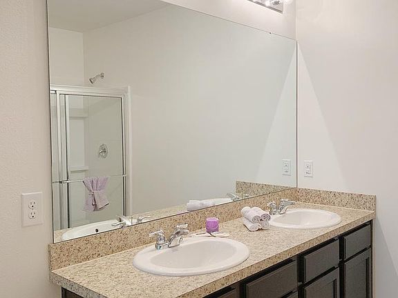 5th image of 984 Chanler Dr