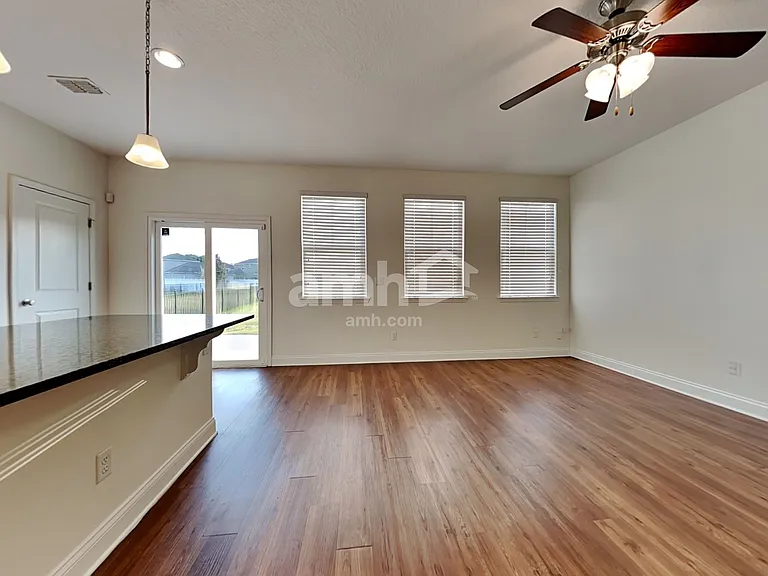 3275 Roundabout Dr — Photo 5