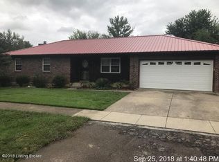 940 Timberwood Dr, Radcliff, KY 40160