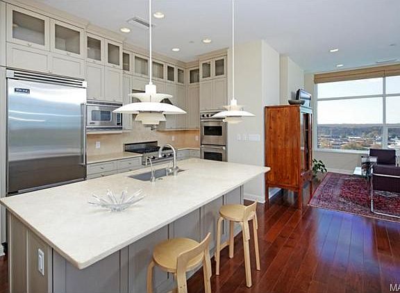 5th image of 8025 Maryland Ave Unit 9A