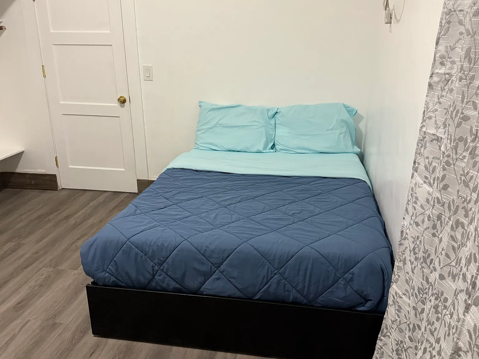 Studio, 600 sqft, $1,500 — Photo 3