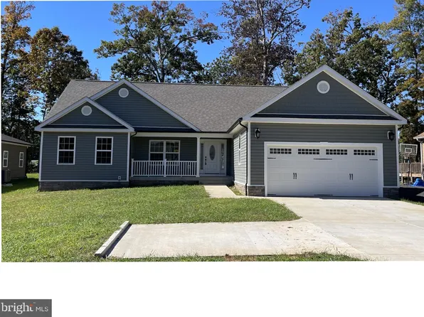 1906 Lakeview Pkwy, Locust Grove, VA 22508