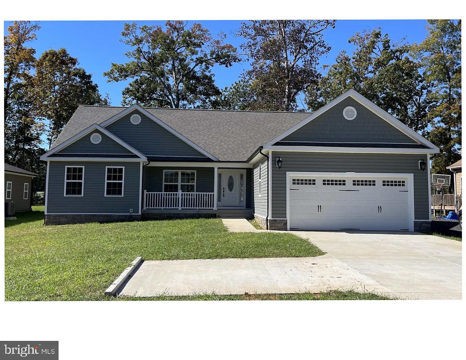 1906 Lakeview Pkwy photo 1