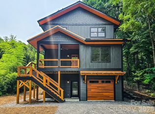 505 S Oconeechee Ave, Black Mountain, NC 28711