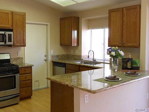 3rd image of 29646 Woodlands Ave