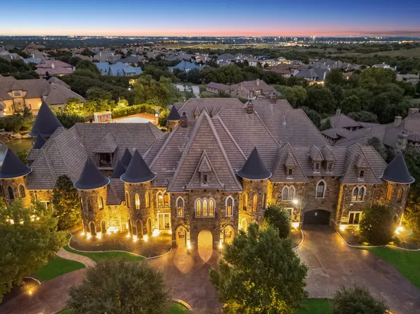 9553 Bella Terra Dr, Fort Worth, TX 76126