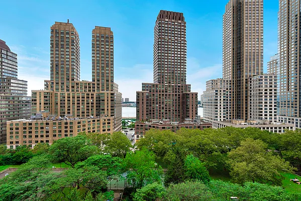 Sold by Corcoran | media 6