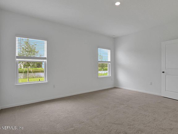 3rd image of 143 CHESTNUT GROVE Road