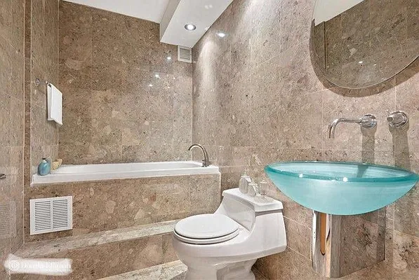 Rented by Keller Williams NYC | media 35