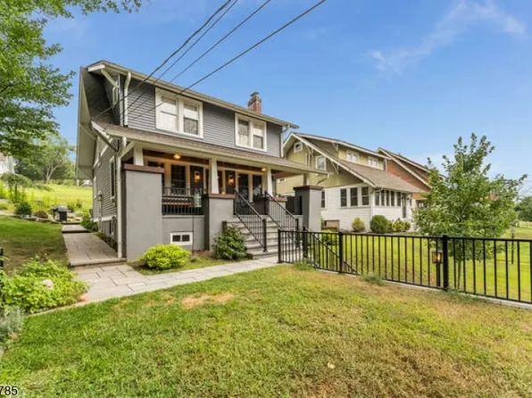169 Leigh St, Clinton Town, NJ 08809
