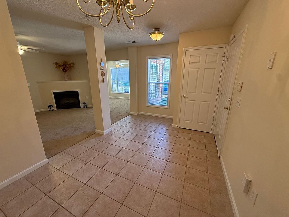 1st image of 2511-101 Huntscroft Ln