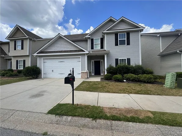 35 Crescent Ln, Dallas, GA 30157