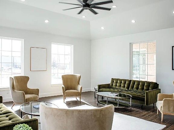 5th image of 9826 Clifden St