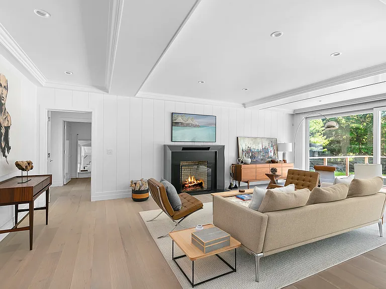 62 Osborne Ln — Photo 4