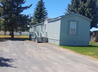 1747 N Pinewood Dr, Idaho Falls, ID 83401