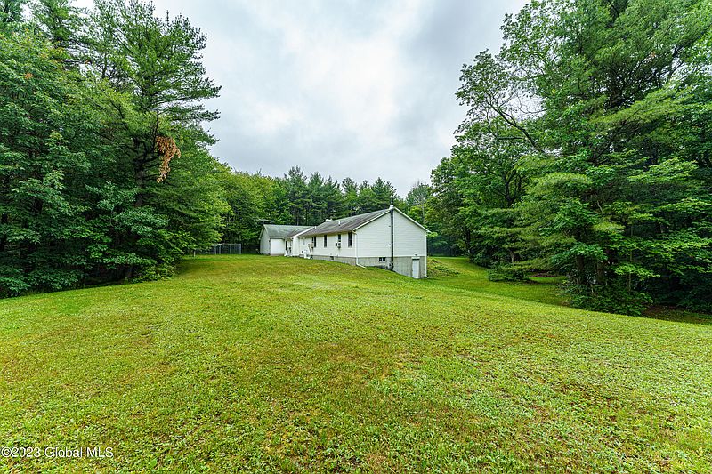 3rd image of 561 Woodstock Road