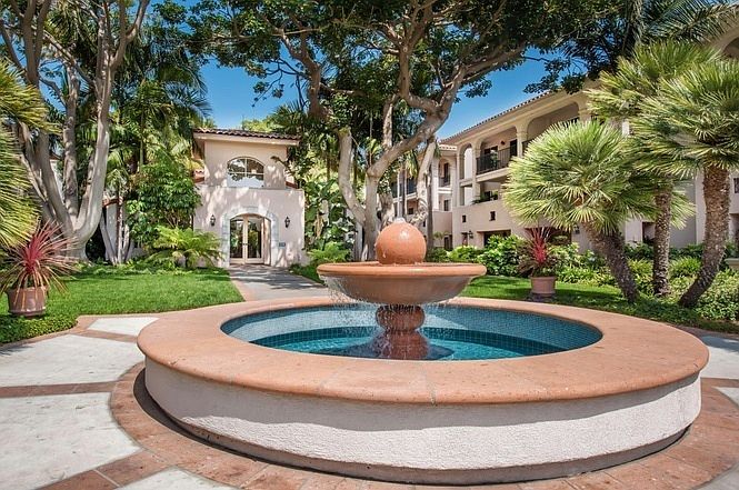1st image of 425 Por La Mar Cir