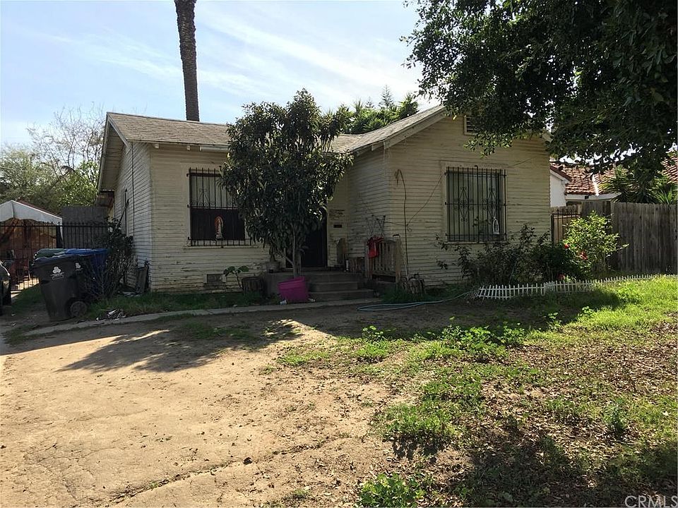 1st image of 746 W 113th St