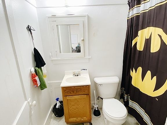 5th image of 1231 Milwaukee Ave APT 4