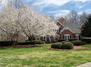 460 Savannah Ln, Kernersville, NC 27284