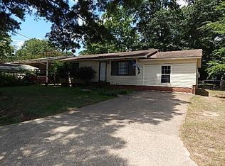 204 Hodge, Arp, TX 75750
