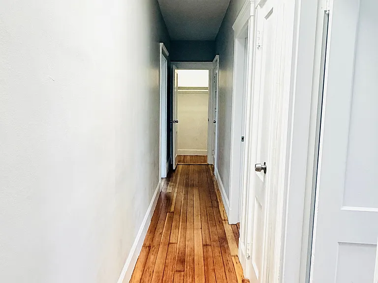 89 Glendower Rd #3 — Photo 22