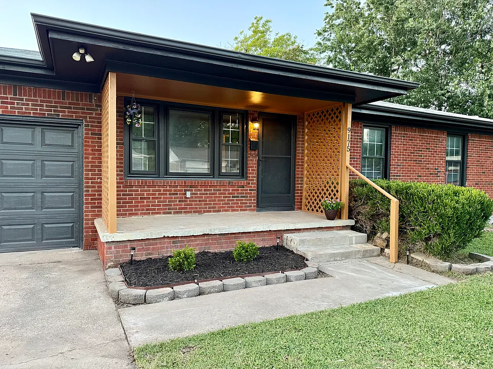 9175 E Latimer Ct
