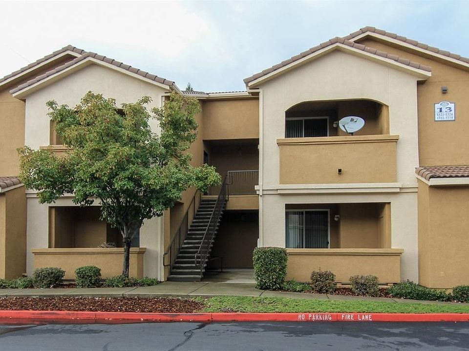 1st image of 501 Gibson Dr APT 1323