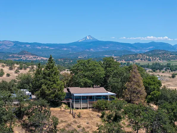 1015 Palima Dr, Eagle Pt, OR 97524