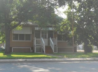 505 E 3rd St, Redfield, SD 57469