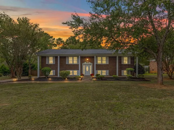 114 Delmar Dr, Simpsonville, SC 29680