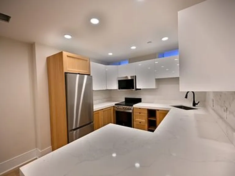 18 Winchester St #1A — Photo 4